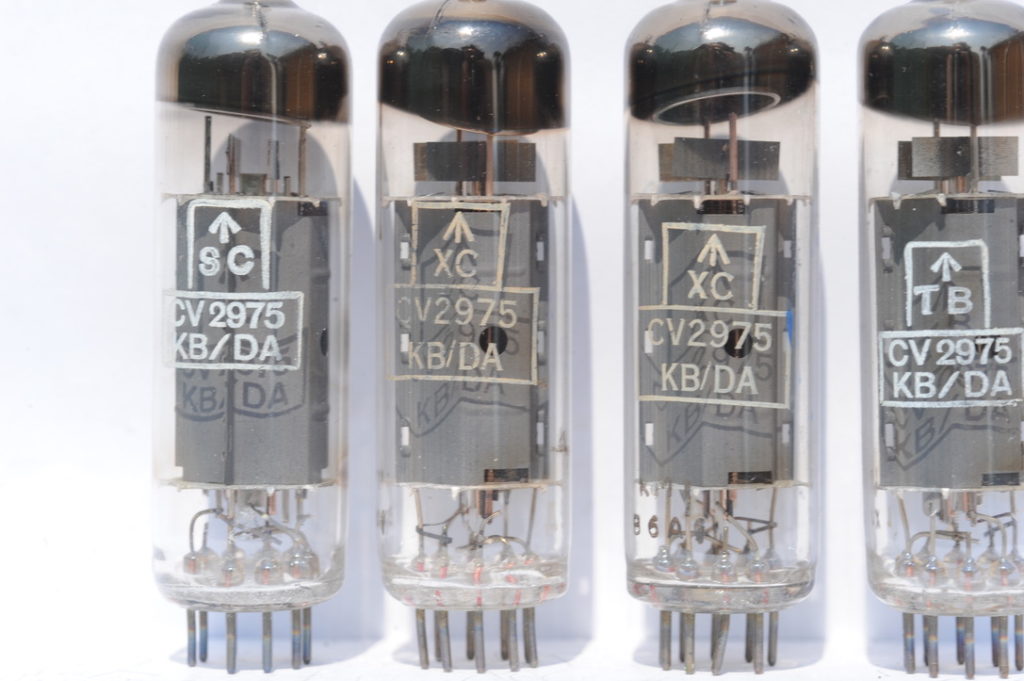 EL84 Mullard special version on glass CV2975 KB/DA km rx1 on glass rare ...